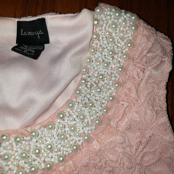 Pink Lace Top with Pearls sz Small - Picture 8 of 8